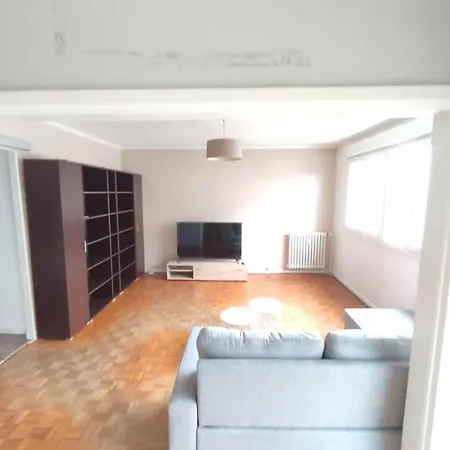 Entier Apartment *